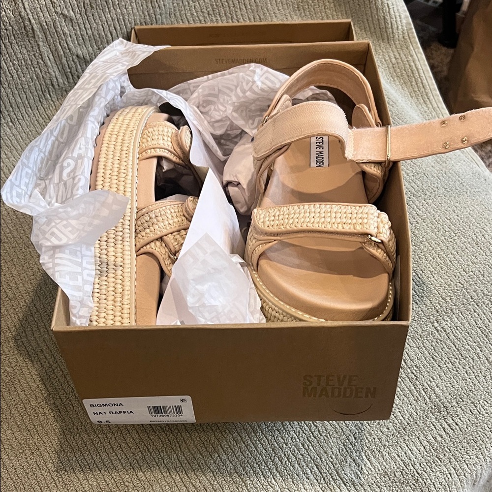 Steve Madden Bigmona Raffia Woven Platform Sandals New Without Tags